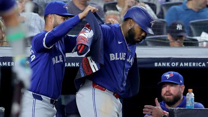 images_ImagnImages_mmsport_inside_the_blue_jays_01k4n0m11s59w2knp771